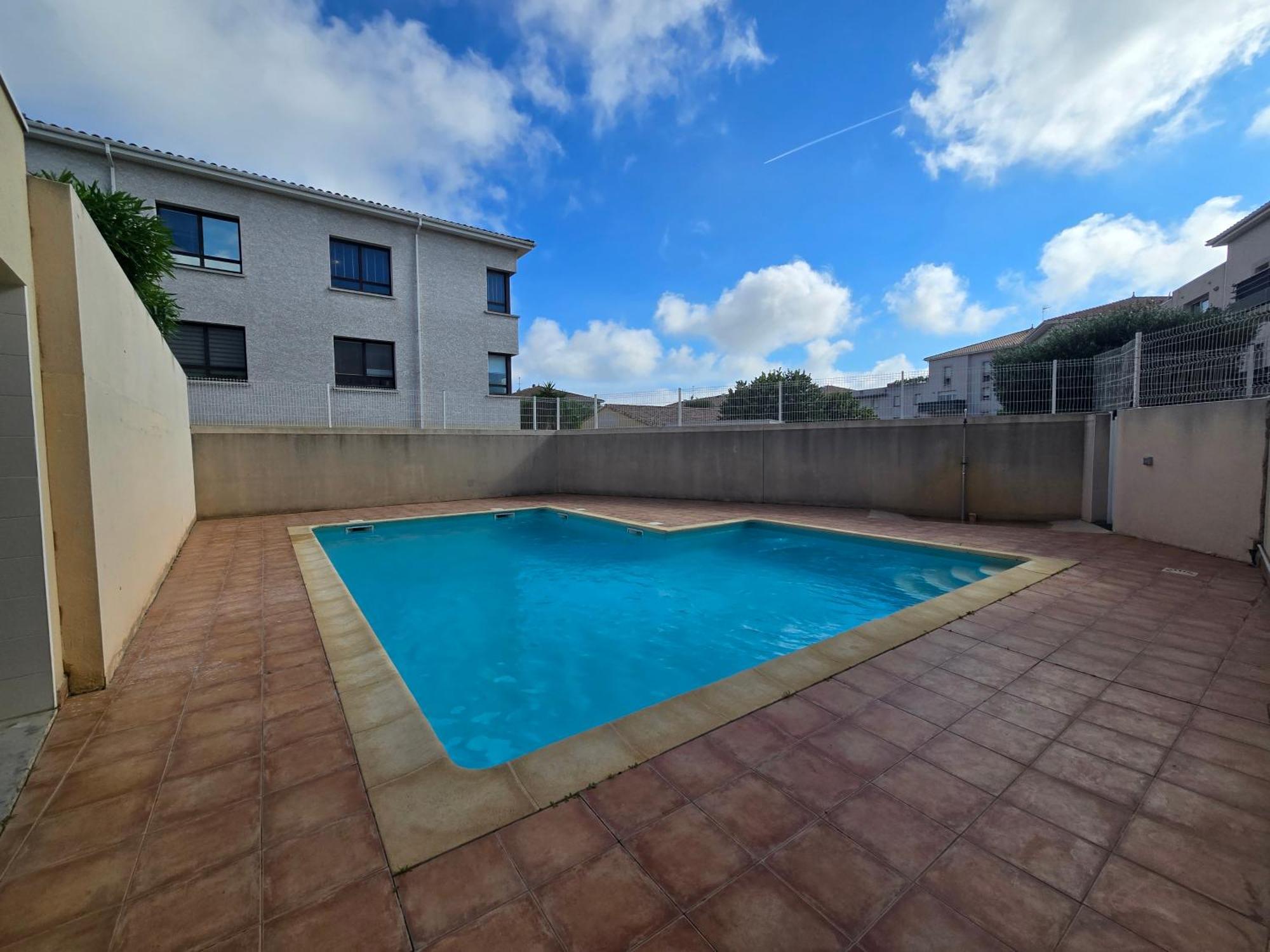 Appartement Dans Residence Avec Piscine Agde Luaran gambar